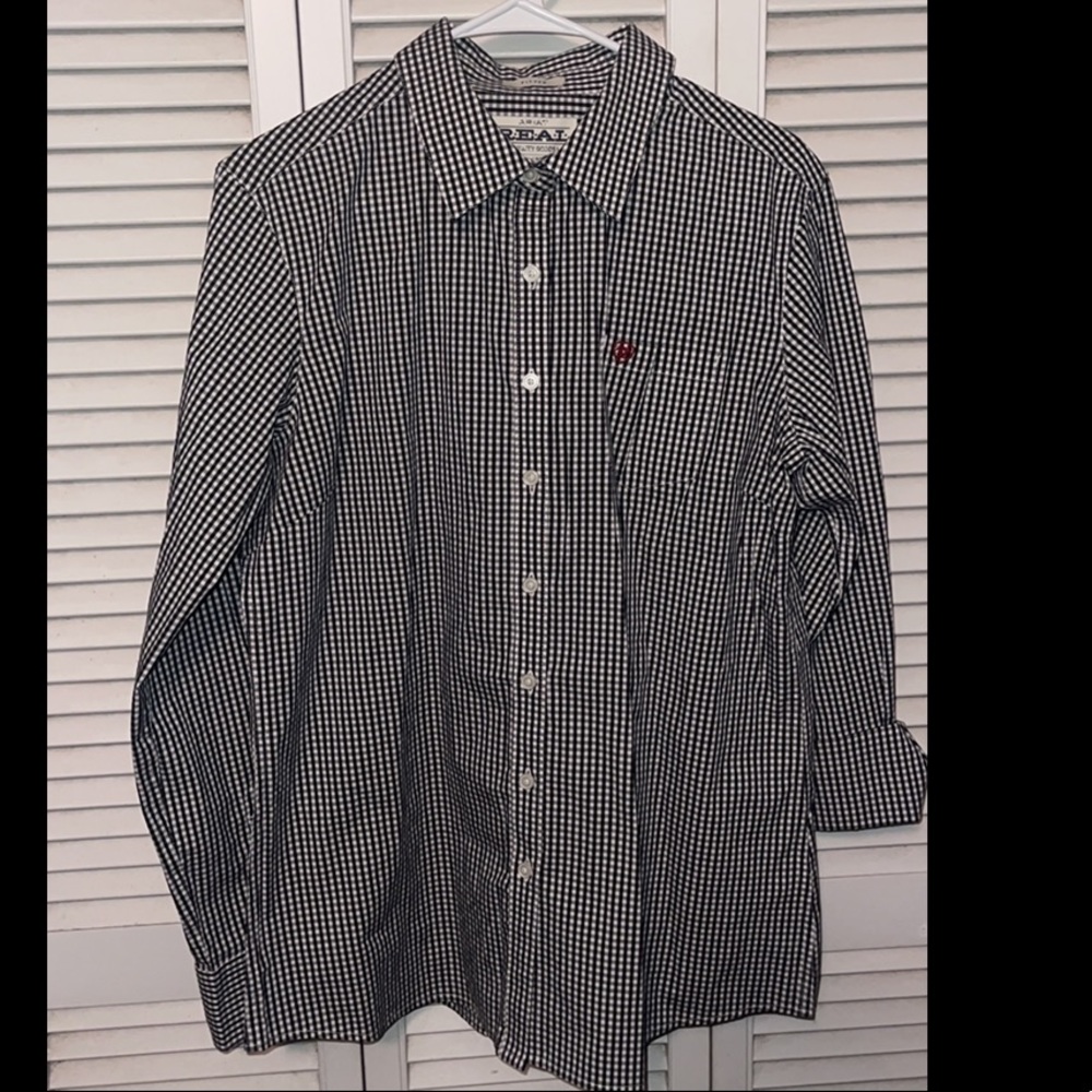 Black & white checkered button up